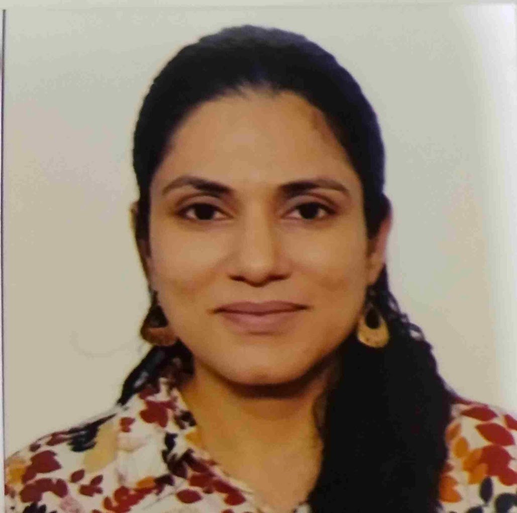 Dr rakhi manek